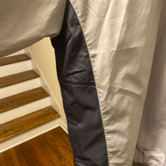 Men’s Auburn University Pull Over - Picture 4 of 8